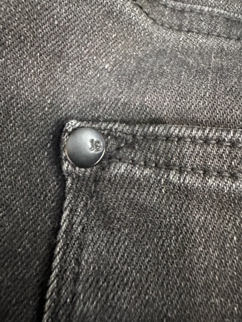 Judy Blue Charcoal Black Denim Distressed 90’s Straight Jeans, size 29 - Picture 15 of 16